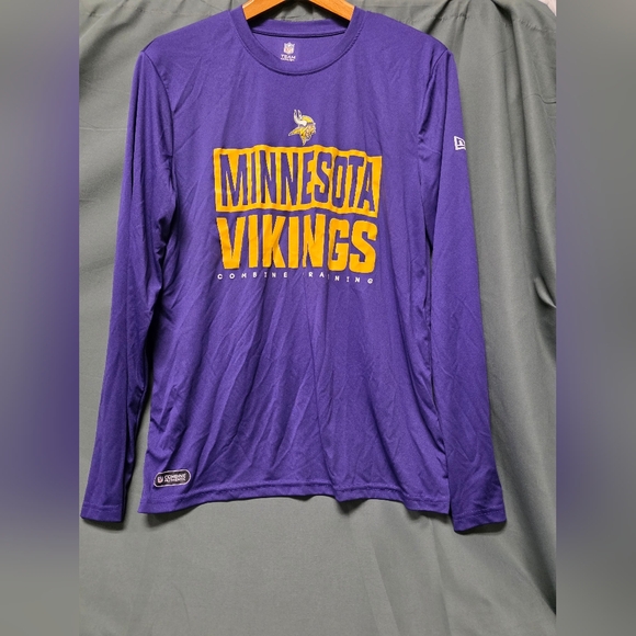 Minnesota Vikings Purple Long Sleeve Shirt - Picture 1 of 4
